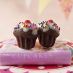 Cupcake_Earrings_by_Hummingbird_Miniatures