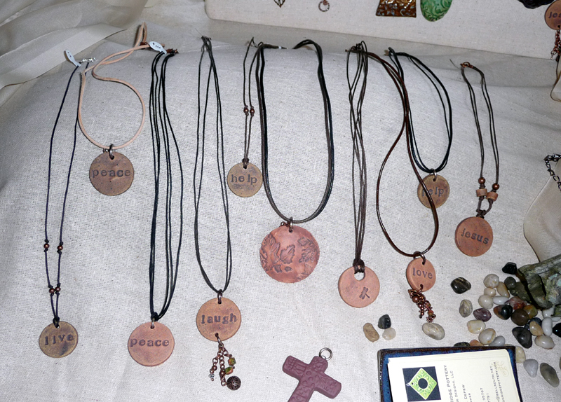 Necklace displays for craft on sale shows