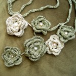 Crochet Floral Necklace by Maria Stechschulte