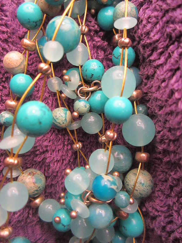 Beaded necklace by Upupa4me on flickr